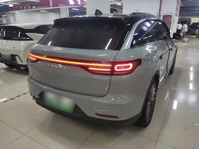 Leapmotor C11 — Фото автомобиля 6