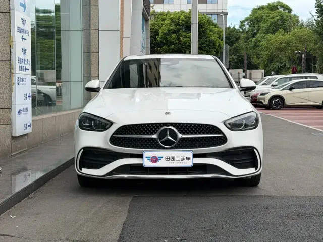 Mercedes-Benz C-Class — Фото автомобиля 2
