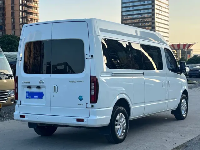 Maxus Xintu V80 — Фото автомобиля 4