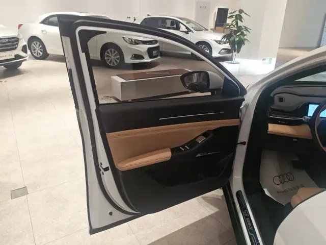 Geely Galaxy L6 — Фото автомобиля 7