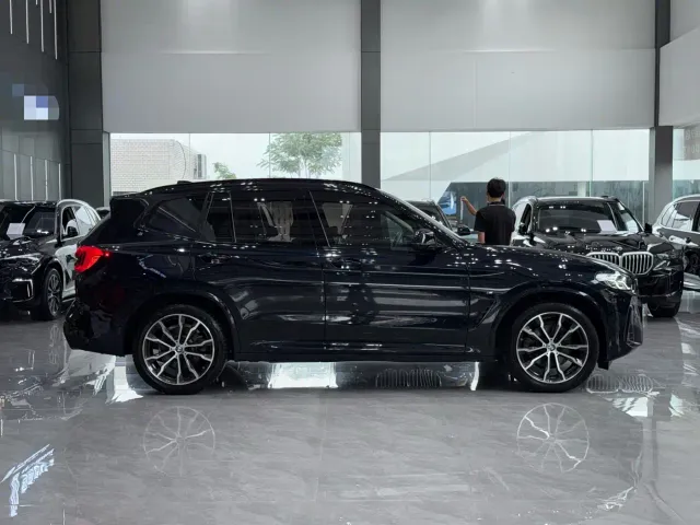 BMW X3 — Фото автомобиля 11