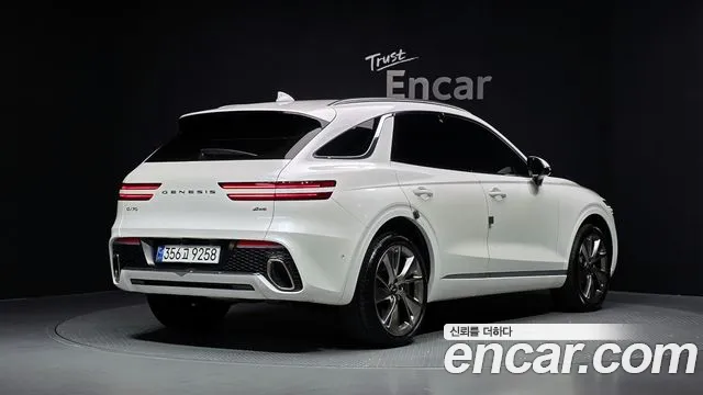 Genesis GV70 2.5T Бензин AWD — Фото автомобиля 2