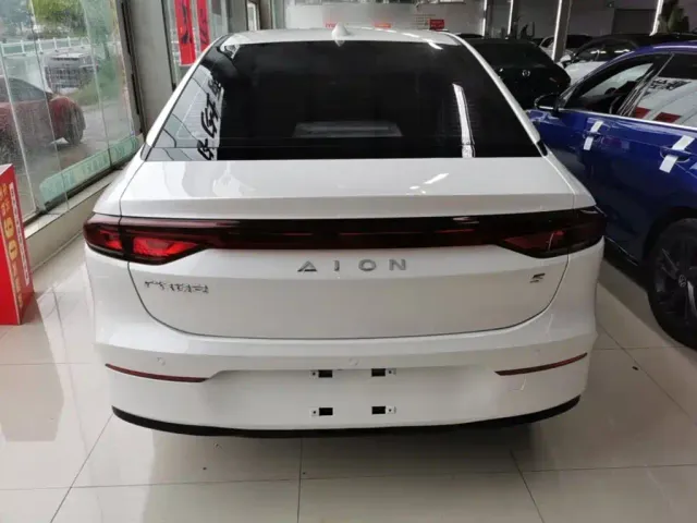 GAC Aion S — Фото автомобиля 5