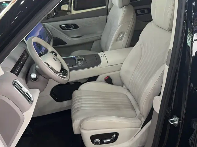 Geely Galaxy M9 — Фото автомобиля 9