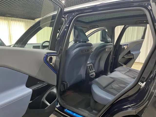 BMW X3 — Фото автомобиля 10