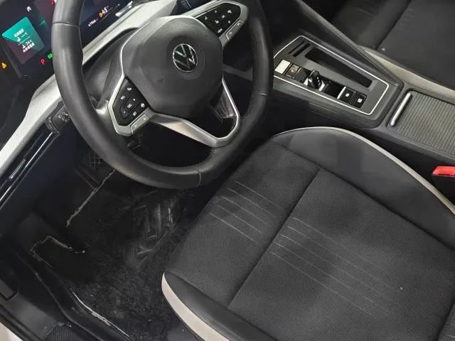 Volkswagen Golf — Фото автомобиля 8