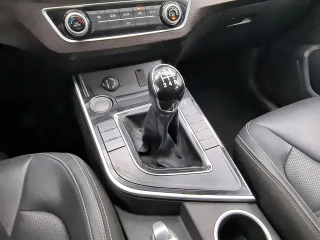 Forthing Fengxing SX6 — Фото автомобиля 13