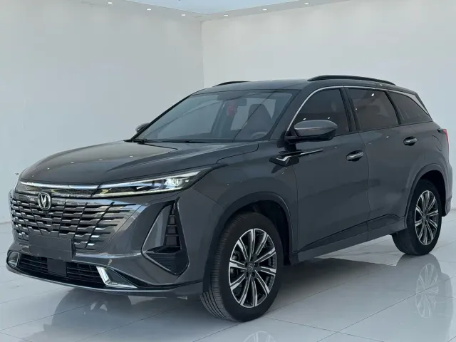 Фотография автомобиля — Changan CS75 Plus