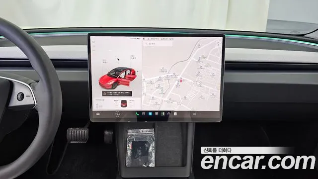 Tesla Model 3 — Фото автомобиля 13