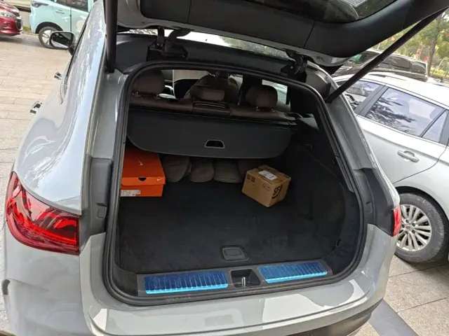 Mercedes-Benz EQE SUV — Фото автомобиля 18