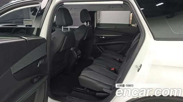 Peugeot 5008 2nd Gen — Фото автомобиля 17