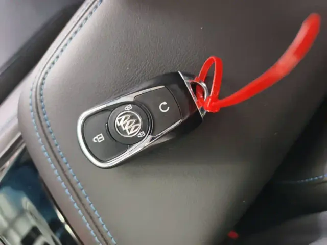 Buick Velite 6 — Фото автомобиля 8