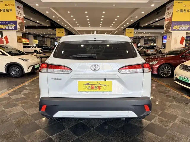 Toyota Corolla Cross — Фото автомобиля 11