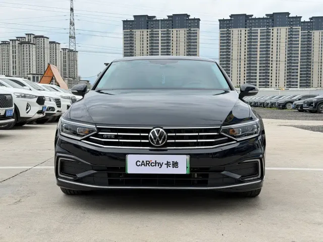 Volkswagen Magotan — Фото автомобиля 2