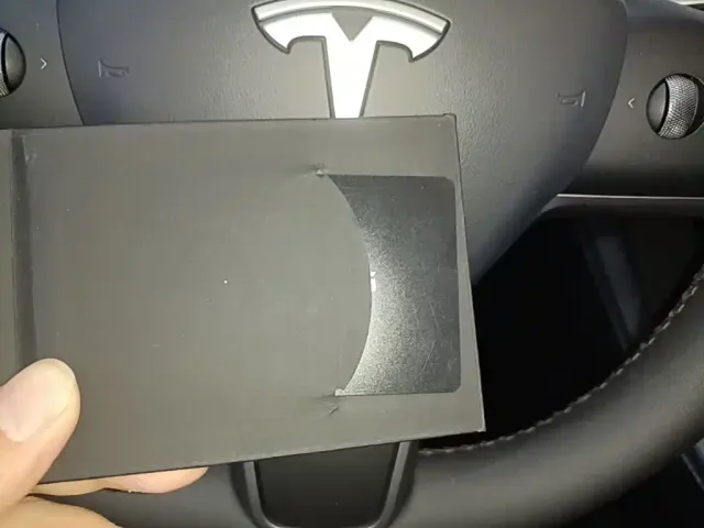 Tesla Model Y — Фото автомобиля 8
