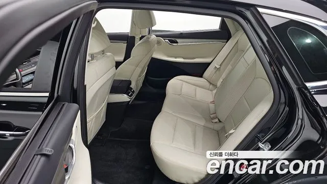 Hyundai Grandeur — Фото автомобиля 11