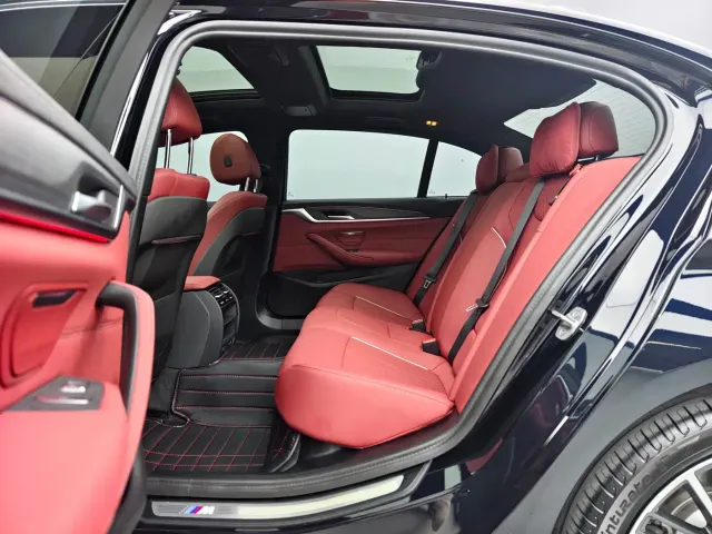 BMW 5 Series — Фото автомобиля 6