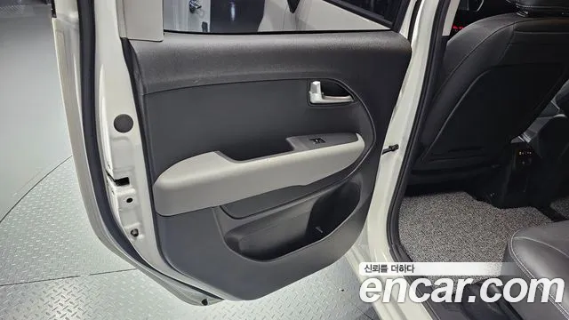 Kia RAY Новый Kia Ray Signature — Фото автомобиля 24