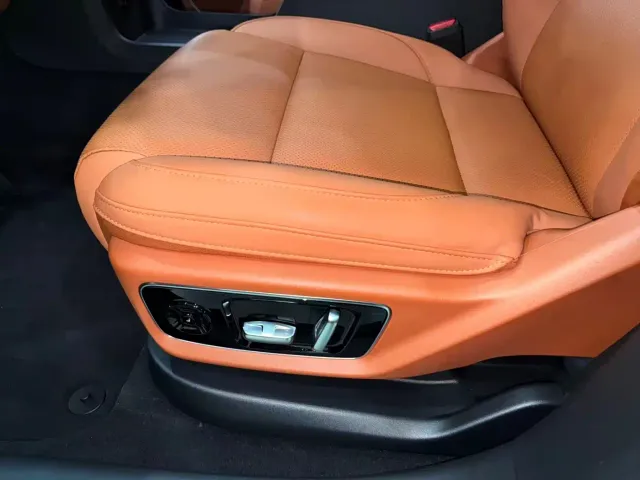 Li Auto L7 — Фото автомобиля 6