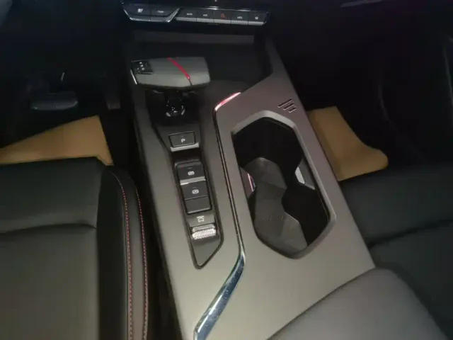 Changan X5 Plus — Фото автомобиля 13