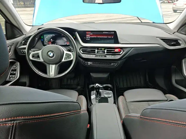 BMW 2 Series — Фото автомобиля 9