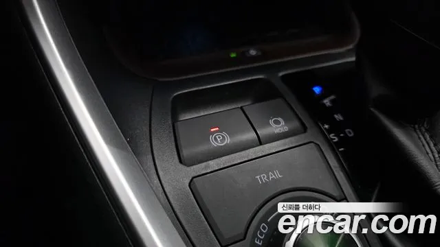 Toyota RAV4 — Фото автомобиля 11