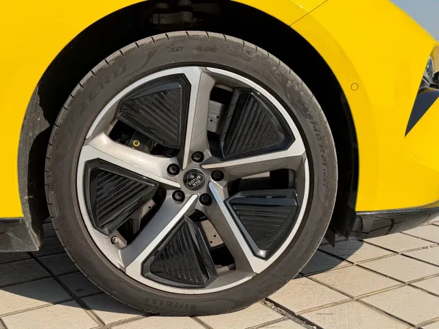 Lotus Emeya — Фото автомобиля 11