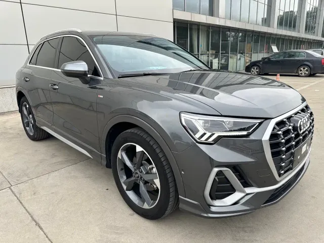 Audi Q3 — Фото автомобиля 3