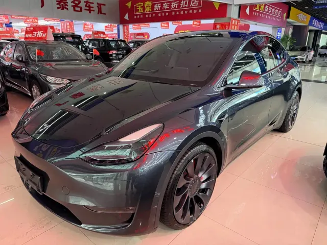 Фотография автомобиля — Tesla Model Y