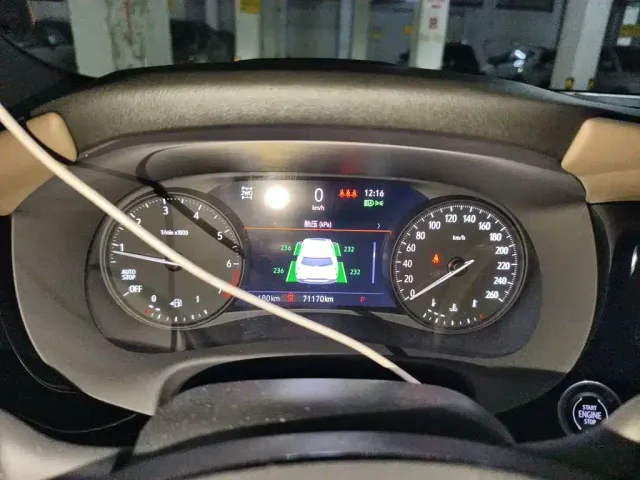 Buick Enclave — Фото автомобиля 7