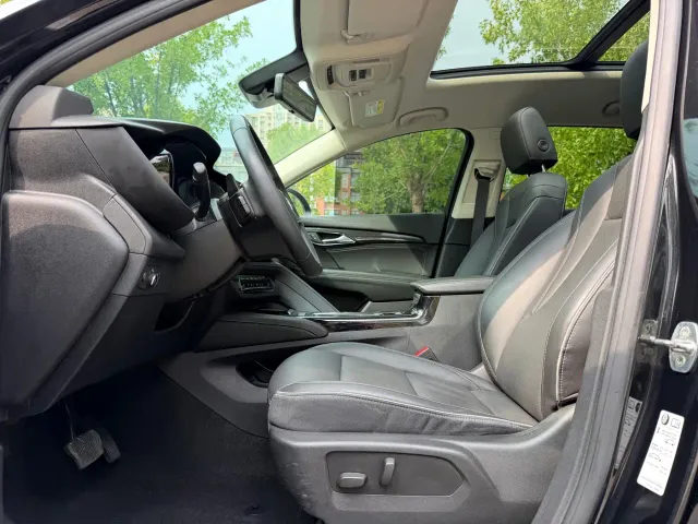 Buick Envision Plus — Фото автомобиля 7