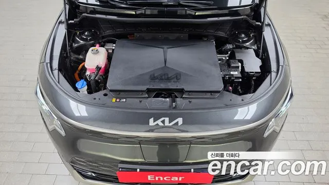 Kia Niro — Фото автомобиля 9