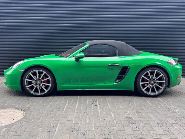 Porsche 718 — Фото автомобиля 4