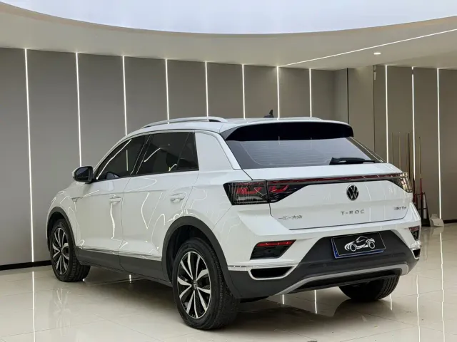 Volkswagen T-Roc — Фото автомобиля 18