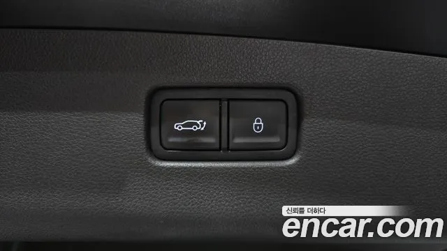 Genesis GV70 — Фото автомобиля 19