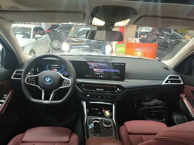 BMW i3 — Фото автомобиля 9