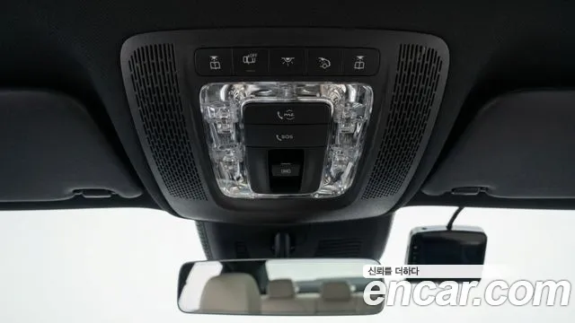 Mercedes-Benz EQA — Фото автомобиля 12