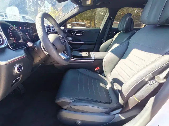 Mercedes-Benz C-Class — Фото автомобиля 4