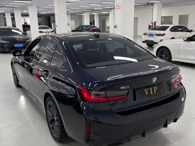 BMW 3 Series — Фото автомобиля 4
