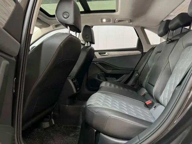 Volkswagen Sagitar — Фото автомобиля 7