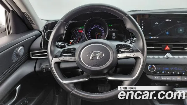 Hyundai AVANTE Avante (CN7) — Фото автомобиля 14
