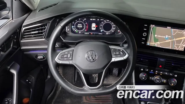 Volkswagen Jetta — Фото автомобиля 10