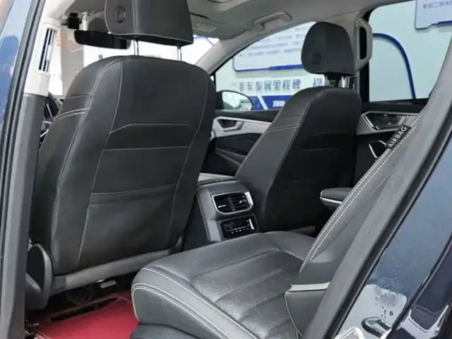 Volkswagen Talagon — Фото автомобиля 16