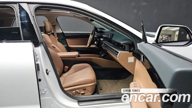 Hyundai Grandeur GN7 — Фото автомобиля 18
