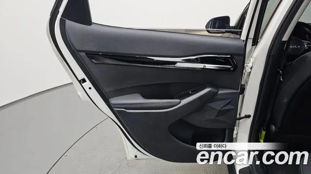 Kia Seltos — Фото автомобиля 14