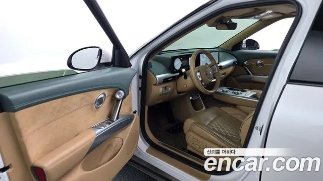 Genesis GV60 — Фото автомобиля 10