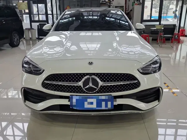 Mercedes-Benz C-Class — Фото автомобиля 2