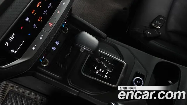 KG_Mobility_Ssangyong Rexton Новый Rexton Sport Khan Дизель 2.2 4WD — Фото автомобиля 9