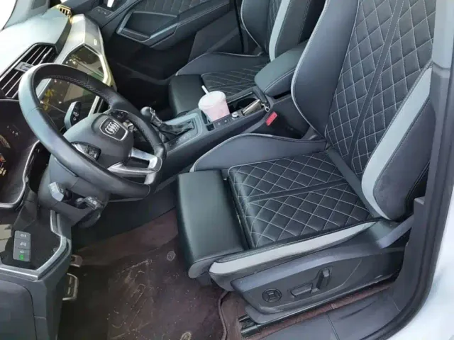 Audi Q3 — Фото автомобиля 14
