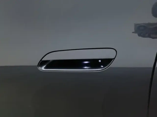Xiaomi SU7 — Фото автомобиля 18